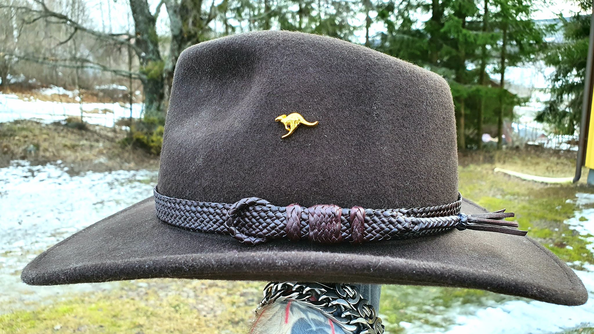 Leather hatband braided