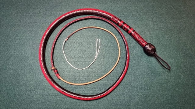 Leather whip Snakewhip
